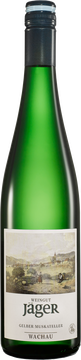 Ein sehr eleganter Muskateller mit erfrischender Mineralik - pikant. Besonders ist der feine Duft nach Holunderblüten und einem Hauch Rose.
Verspielt in der Nase mit schönem Extrakt, aber trocken ausgebaut. 
Dieser Wein zeigt Pfirsich, Ringlotte und exotische Noten nach Maracuja. Ein toller Trinkgenuss! 
Ein schöner Wein als Aperitif oder für die Terrasse, als Einstimmung auf das Wochenende oder einer anderen Feierstimmung. Sehr gutes Reifepotenzal.