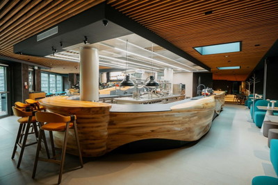 EMOTI Sharefood Tavern