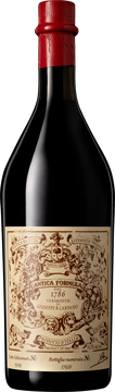 Carpano Antica Formula ist der italienische Wermut par excellence, der erste Wermut der Geschichte, zusammengesetzt aus Weisswein, Moscato aus dem Piemont und gehaltvollen süditalienischen Weinsorten. Geschmack und Aroma verdankt er den aufmerksam ausgewählten Aufgüssen aus Bergkräutern. 
Das Vanillebouquet wird durch die Geschmacksnote von Gewürzen und Trockenfrüchten wie z. B. der Sternanis, der Orangenschale und der Dattel abgerundet. 

Er eignet sich kalt serviert als Aperitif oder nach dem Abendessen; Carpano Antica Formula wird aber auch als Zutat für raffinierte Cocktails und zur Zubereitung einer speziellen Variante der grossen Klassiker, wie z. B. dem renommierten Negroni oder dem klassischen Americano verwendet. Zu den jüngsten Kreationen gehört der Cocktail "Prince of Wales", einem der meistverkauften Cocktails in der renommierten Lounge Bar Rivoli im Hotel Ritz in London.