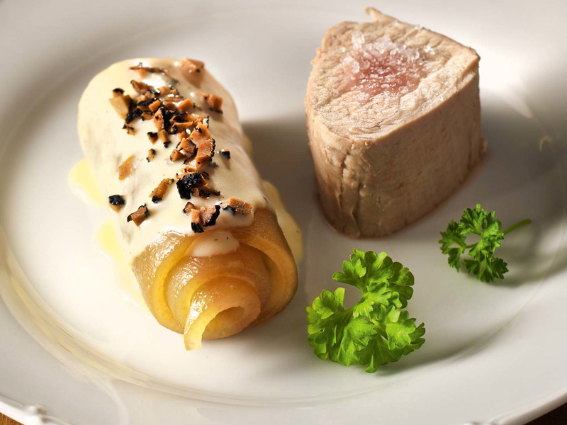 Filet und Röllchen von der Schwarte