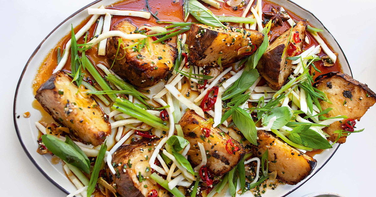 Gebackener und eingelegter Knollensellerie mit süßem Chilidressing