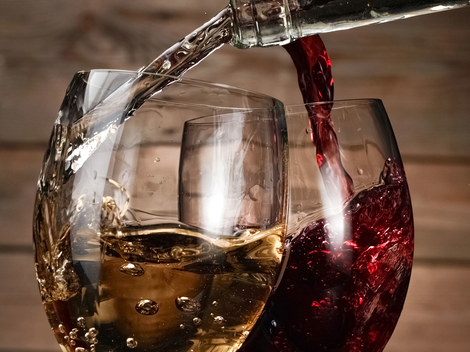 Egal ob weiss oder rot: In Lech kommen nur Top-Weine ins Glas.