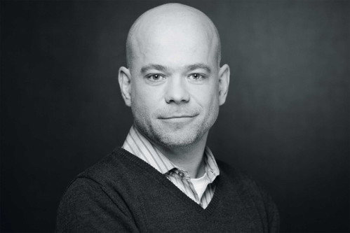 Axel Biesler ist freischaffender Mundschenk und Autor aus Köln.Persönliche Tipps96 PUNKTE2013 »Rothe Bach« Blaufränkisch trocken, Weingut St. Antony, RheinhessenEs gibt solche Momente, da bleiben einem buchstäblich die Worte im Halse stecken, weil dieser Wein stets Vorfahrt hat und in Worte kaum zu fassen ist. Unfassbare Delikatesse aus Blaufränkisch!92 PUNKTE2012 »Nico Espenschied« Syrah trocken, Espenhof, RheinhessenMit welcher Selbstverständlichkeit der junge Nico Espenschied seine Weine bereitet, ist absolut bemerkenswert: Knochentrocken, markant und würzig-kühl schmeckt sein Syrah. Großes Kino!92 PUNKTE2014 Traisen Bastei Riesling GG, Gut Hermannsberg, NaheWer sich vor Säure und kompromissloser Mineralik im Riesling fürchtet, wird bei der »Bastei« seinem Albtraum begegnen. Wer das aber ganz anders sieht, findet sich im Paradies wieder.