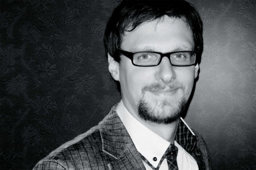 Peter Jakob besitzt ein WSET-Diplom und lebt in Dortmund.Persönliche Tipps97 PUNKTE2014 Zeitlinger Sonnenuhr, Riesling Auslese ***, Markus Molitor, MoselWenn die Lage in den Vordergrund tritt und der Winzer komplett in den Hintergrund, dann stimmt alles. Dieser Wein steht für eine großartige Kollektion, bei der dies genau so ist.95 PUNKTE2014 Rüdesheim Berg Schlossberg Riesling trocken, Georg Breuer, RheingauDer in die Flasche gefüllte Beweis, dass Thomas Jefferson Recht hatte, als er den Rüdesheimer Berg als eine der besten Lagen des Rheingaus bezeichnete.94 PUNKTE2013 Fellbach Lämmler Lemberger GG, Rainer Schnaitmann, WürttembergSchniatmanns Lämmler zeigt, dass deutscher Lemberger das gleiche, große Potenzial hat wie seine österreichischen Blaufränkisch-Pendants.