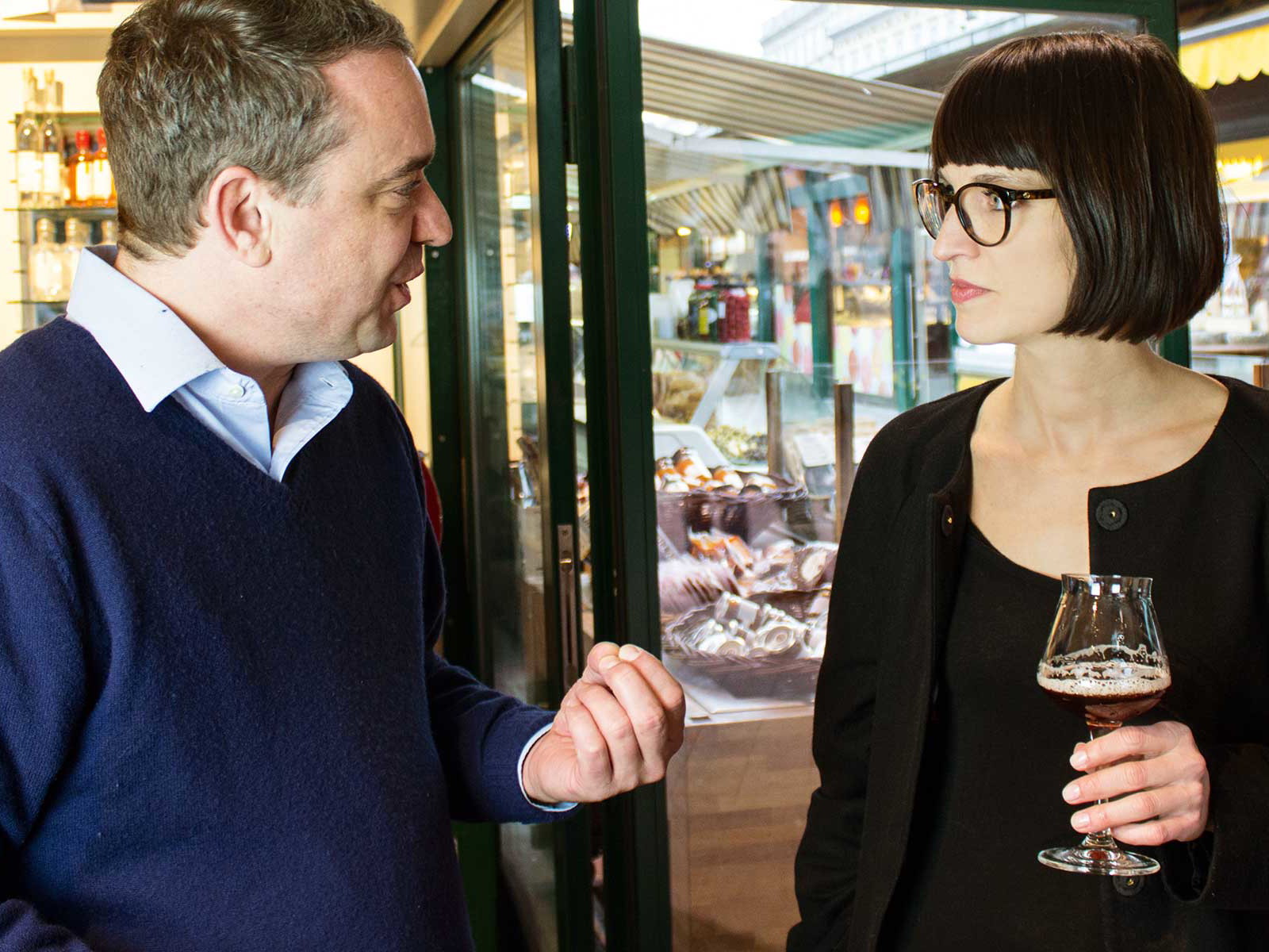 Käse-Sommelier Christian Pöhl mit Falstaff-Autorin und Bier-Sommelière Melanie Gadringer.