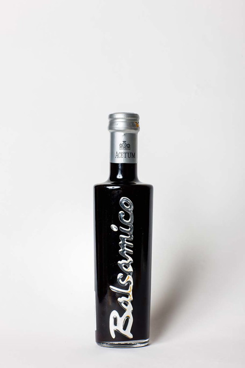&nbsp;2. Acetum Aceto Balsa-mico di Moden A I.G.P.: 89 Punkte€ 22,99 für 250 ml (€ 91,96/l)Säure: 6 %, Wein &amp; Co., www.weinco.at Eher dunkel, leicht zähflüssig; fruchtige Aromatik; bleibt am Gaumen fruchtig, Süße und Säure gut ausbalanciert.