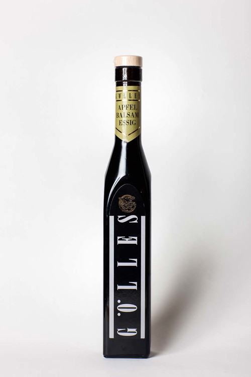 1. Gölles Apfel&nbsp;Balsam Essig: 89 PunkteGölles€ 16,– für 250 ml (€ 64,–/l), Säure: 5 %Eher hell, flüssig; Apfel und Honig in der Nase; am Gaumen fruchtig, nach Honig, etwas Karamell, Süße dominiert.