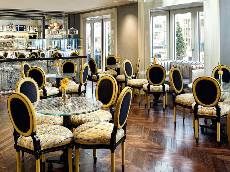 Gediegenes Ambiente im Café am Hof.