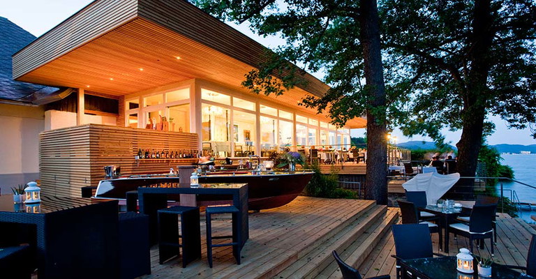 Abendstimmung im »Seerestaurant Saag«.