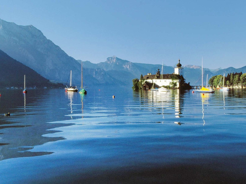 In der »Orther Stubn« im Seeschloss Ort am Traunsee kann man hochwertige Fischküche genießen.
