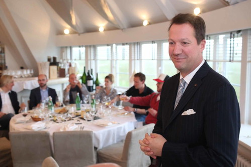 Spitzensommelier Hagen Hoppenstedt erklärte die vielfältigen Möglichkeiten der Getränke-Begleitung.