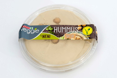 1. Spar veggie by Neni - 92 PunkteHummus Natur, Interspar€ 1,99 für 125 g (€ 15,92/kg)Sandfarben, mit ganzen Kicher­erbsen; Kreuzkümmel in der Nase; schöne cremige Konsistenz, auch am Gaumen Noten von Kreuzkümmel, mit guter Säure hinterlegt, sehr ausgewogen im Ge­­schmack.