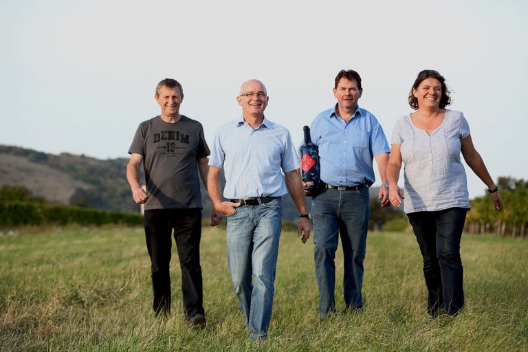 Das Weinquartett Donnerskirchen lädt ein.