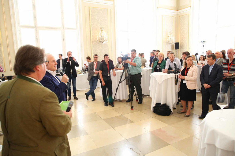 Grosses Medieninteresse bei der Prämierung in der Falstaff-Lounge