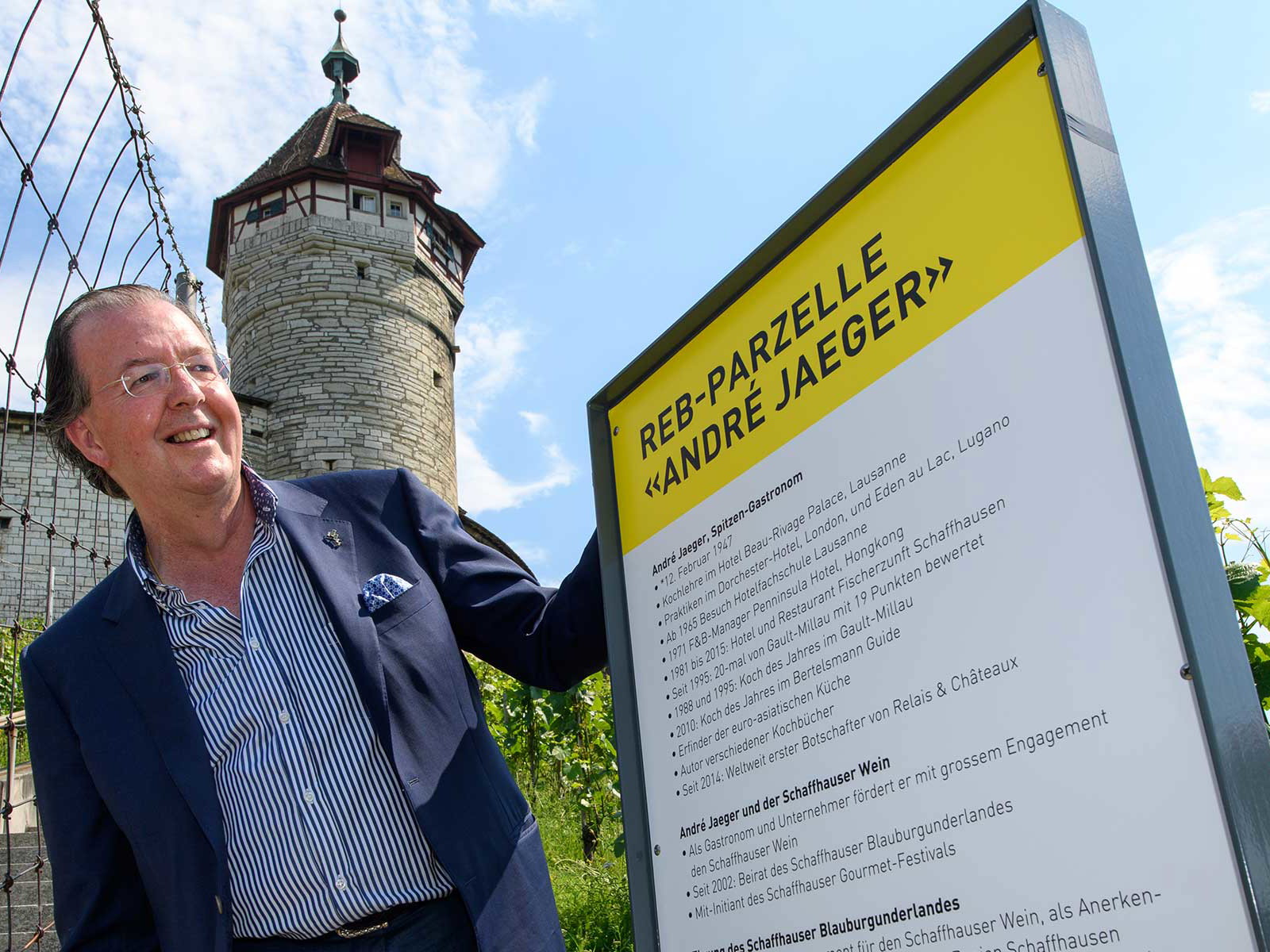 André Jaeger freut sich über seine Reb-Parzelle.