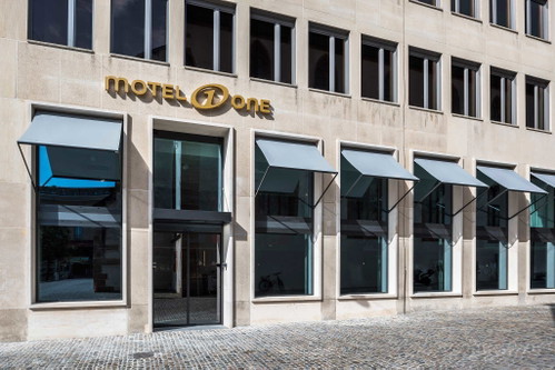 Beste Lage für das erste Motel One in der Schweiz.