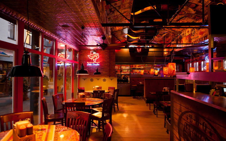 Blick in das »BBQ Longhorn Smokehouse«.