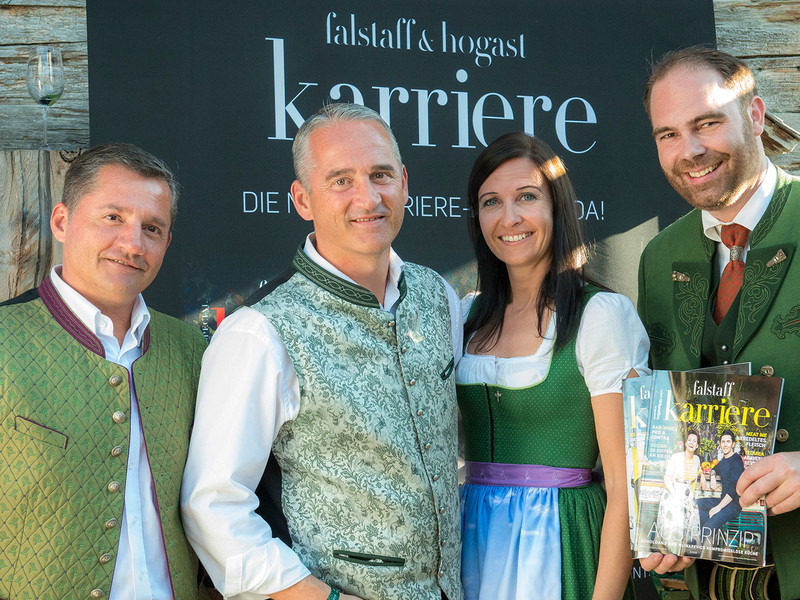 Die Gastgeberfamilie Pierer mit dem Initiator der hogast Bonusveranstaltung Rüdiger Taucher.