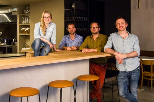 René Frank und Oliver Bischoff (v.l.) mit ihrem Team im »Coda«.