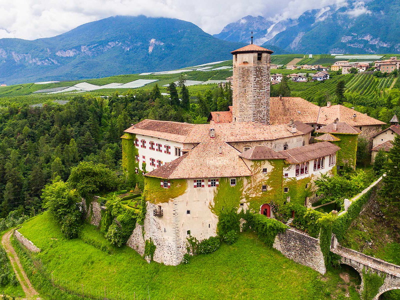 Castel Valer wurde zwischen dem 12. und 17. Jahrhundert errichtet.