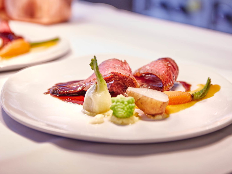 Inhouse-Produktion: »Ochsen-Steak« aus eigener Zucht.