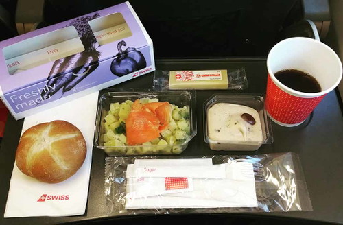 Leckeres Essen gibt es bei »Swiss« auch in der Economy.