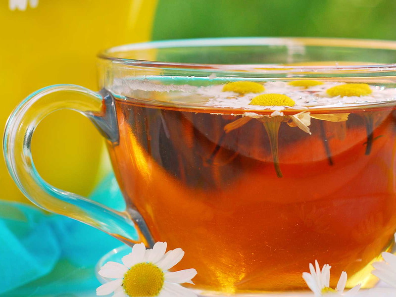 Kalorienarm, schmackhaft und schnell gemacht: Tee als Sommer-Erfrischung.