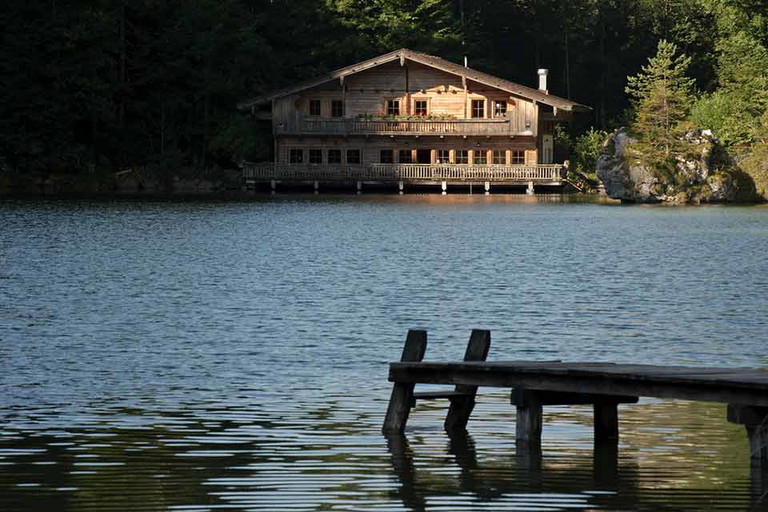 Traumhaft gelegen: Restaurant Café am Berglsteiner See