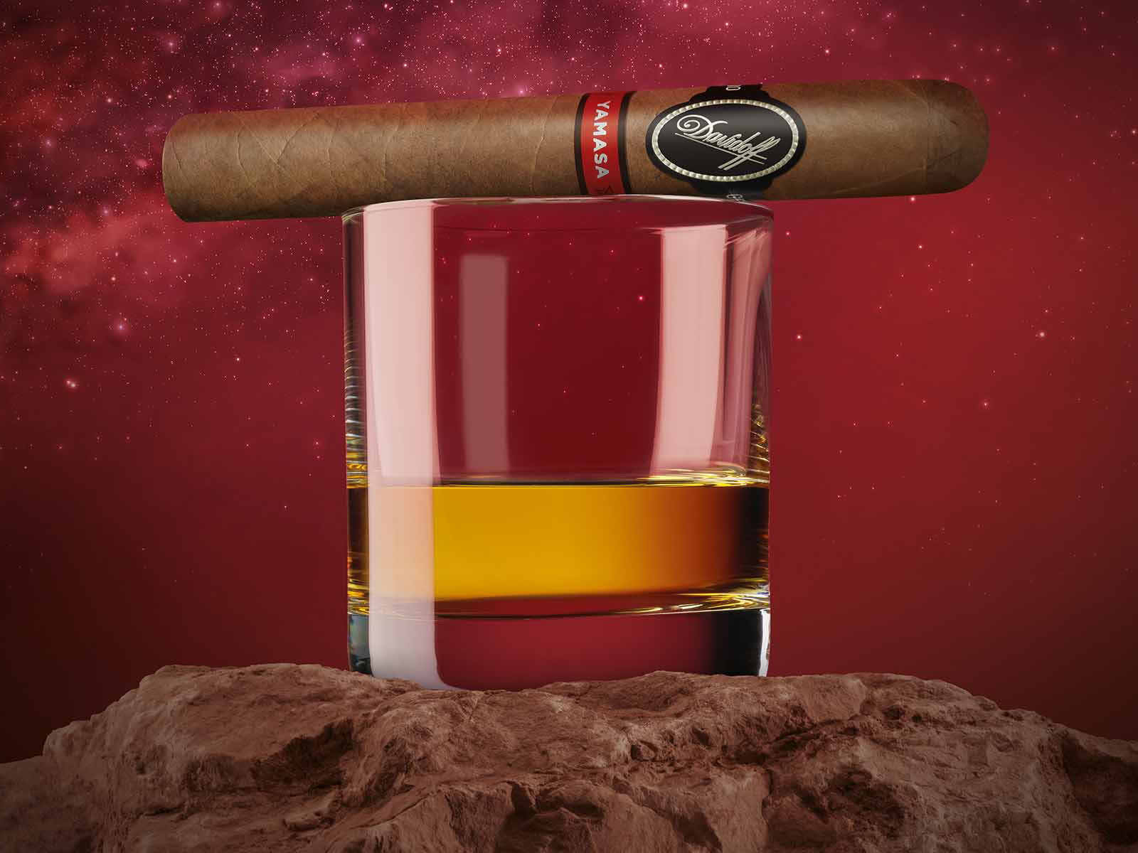 Die neue Yamasá Zigarre von Davidoff passt hervorragend zu würzigem Rum oder Single Malt Whisky.