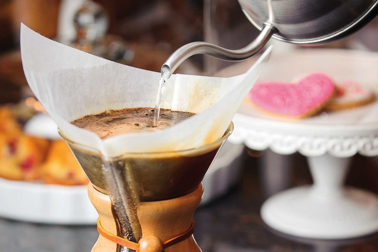 Das Chemex-System: Eine der aktuellen Filterkaffee-Methoden, wobei fast immer per Hand gegossen wird.