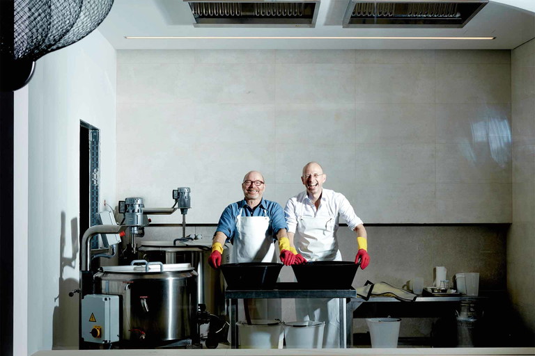 Neuer Käse-Starbetrieb aus Wien: Robert Paget (links) und Johannes Lingenhel.