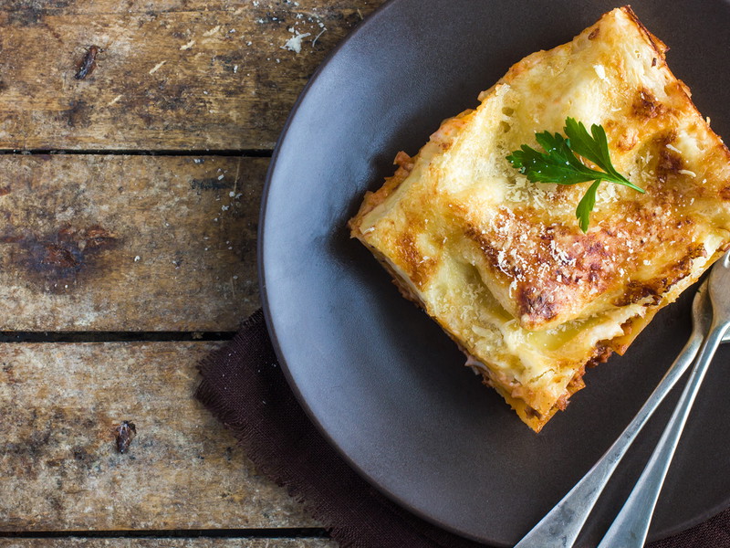 Ein Klassiker der Italienischen Pasta-Küche wird gemeinsam mit Julian Kutos zubereitet: Lasagne al Forno.