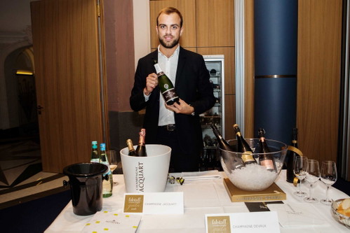 Champagne Jacquart und Champagne Devaux.