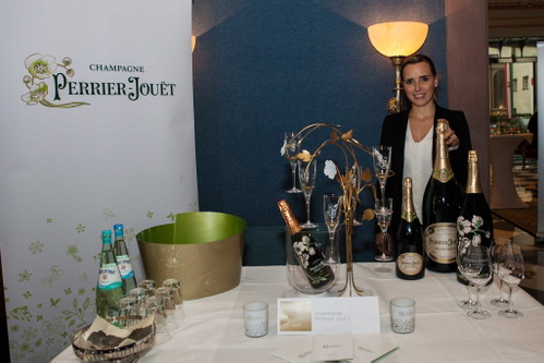 Champagne Perrier-Jouet.
