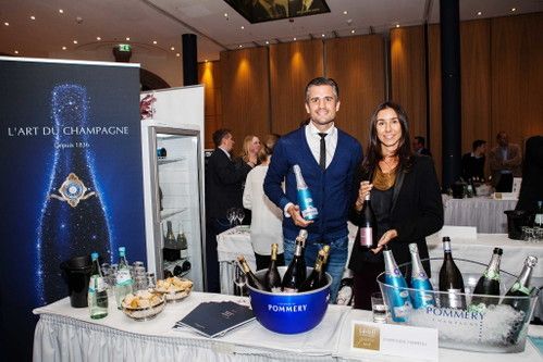 Champagne Pommery.