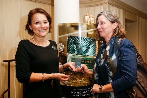 Auch in Berlin gab es exklusive Parfümproben von Marc Jacobs.