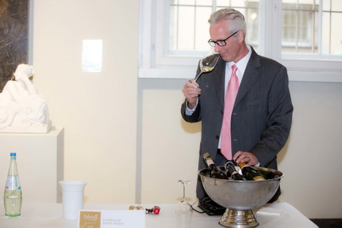 Champagne André Roger.