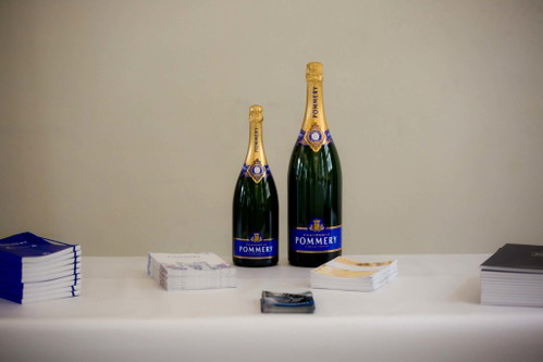 Champagne Pommery.