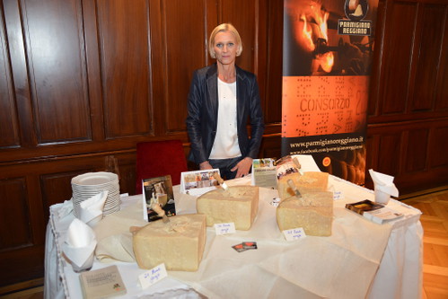 Die Qual der Wahl: Besucher konnten sich von der einzigartigen Qualität von Parmigiano Reggiano überzeugen.