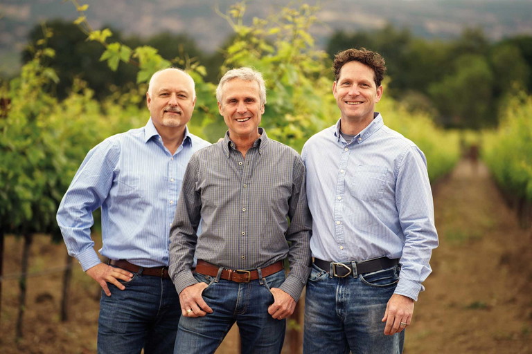 Dave Pramuk, Robert Biale und Tres Goetting von Biale setzen mitten im Napa Valley, im Oak Knoll District, auf Zinfandel.