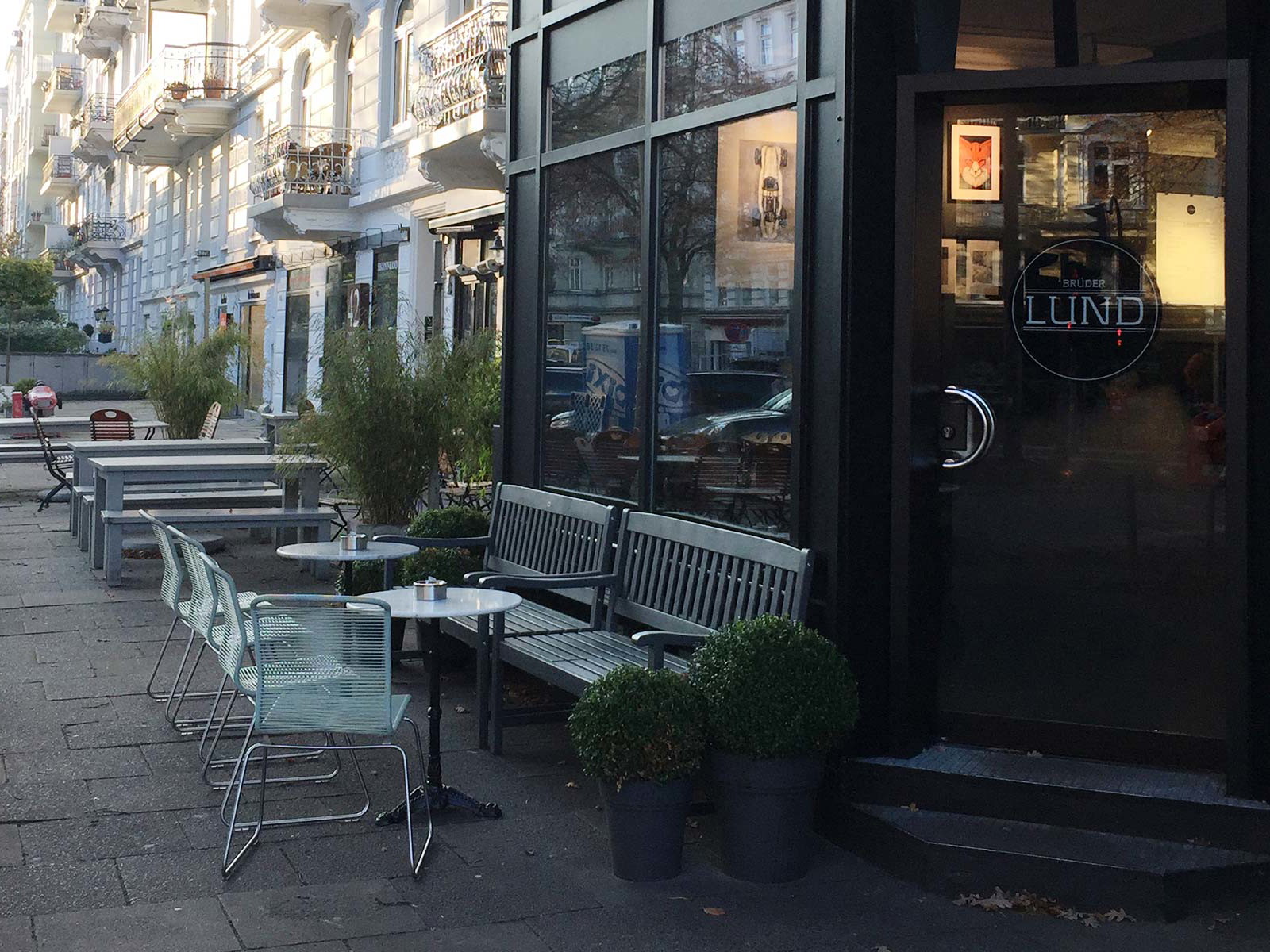 Die »Brüder Lund« in Hamburg feiern die ersten 100 Tage.