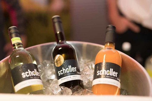 Prämierte Weine &amp; Fruchtsäfte vom Weingut Schöller