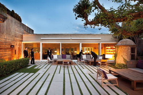 2007Die Ära des 3. «El Celler» in der Villa «Torre de Can Sunyer» – vor dem Umbau von den Brüdern für Events genutzt – beginnt. 2009 ehrt Michelin die Rocas mit dem dritten Stern.