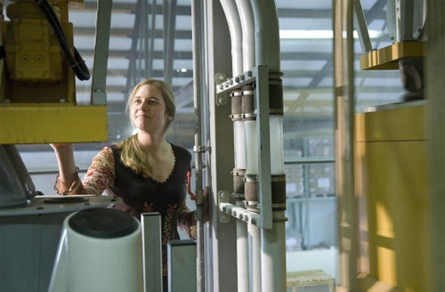 Lisa Dyk, Produzentin für Bio- und Demeter-Mehle, in ihrer Mühle: Erste Raabser Walzmühle.