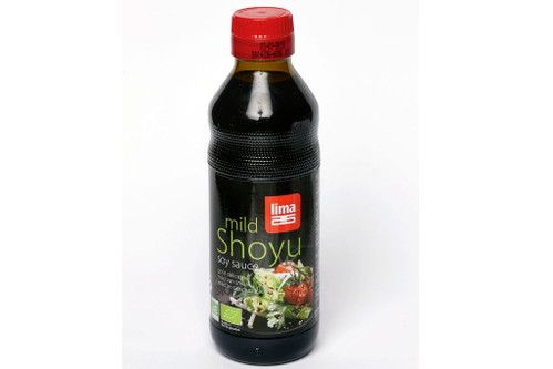  7. Lima Shoyu mild - 93 Punkte€ 4,39 für 250 ml, (Literpreis: € 17,56)U. a. Bio-Supermarkt wie Alnatura Gerade noch transparentes Schwarz. Im Mund etwas Säure, die einzelnen Geschmacks-komponenten wirken zusammengesetzt. Insgesamt fehlt die Harmonie, fehlerfrei, aber wenig Charakter.