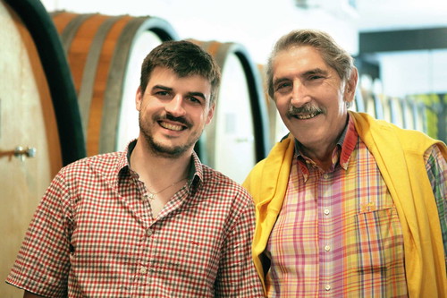 Christian Trierenberg (rechts) mit Kellermeister Matthias Vormeier.