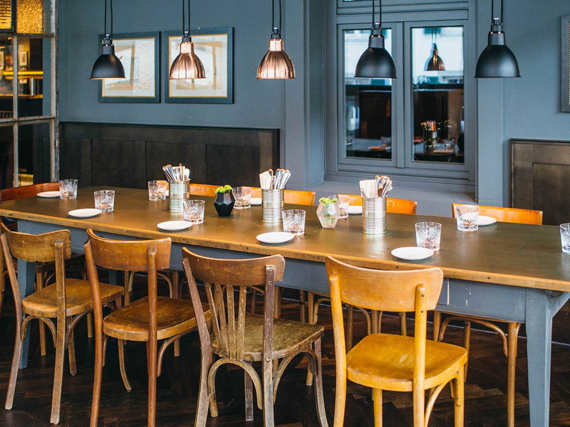 Tim Raue hat 2016 auch in Konstanz eine »Brasserie Colette« eröffnet.