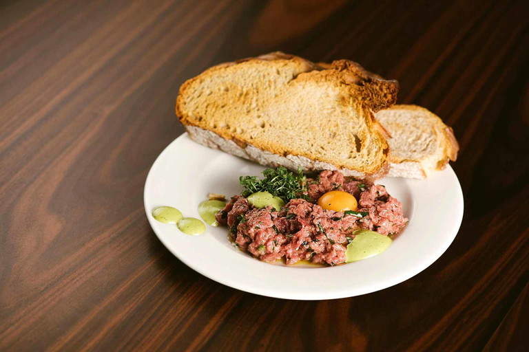 Handgeschnittenes Beef Tartare