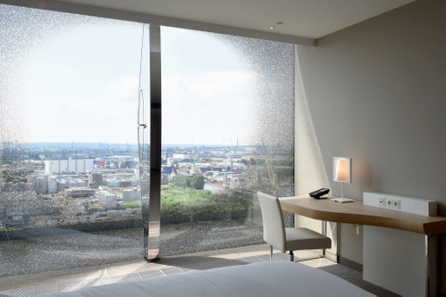 Das Panorama Premium Zimmer mit Blick zum Hafen (Waterkant).