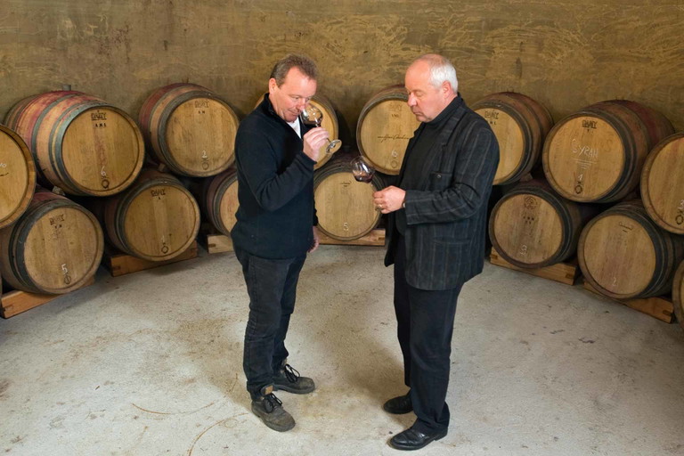 Michel und Raoul Cruchons Barriquekeller befindet sich in einem alten Wasserreservoir.